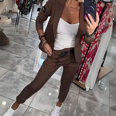 Harper - Chic Blazer &amp; Joggers