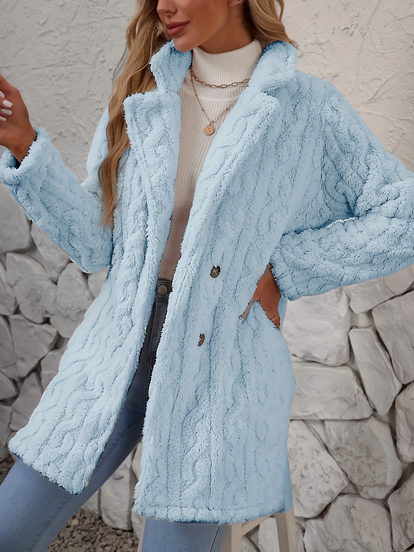 Léa - Cozy Faux Fur Coat