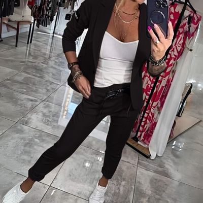 Harper - Chic Blazer &amp; Joggers