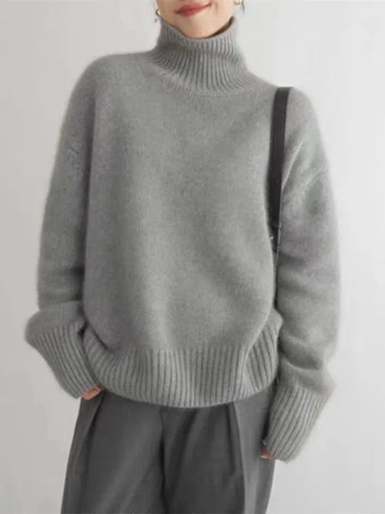 Linen - Versatile Spring Turtleneck