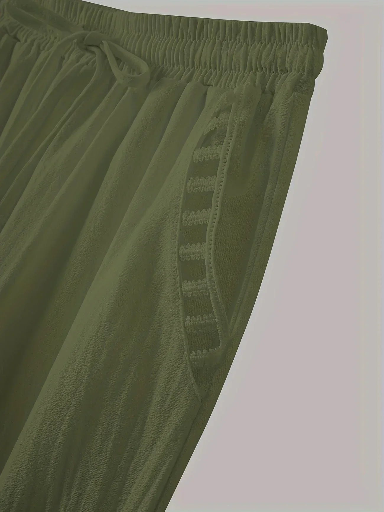 Tracey - Chic Cropped Pants