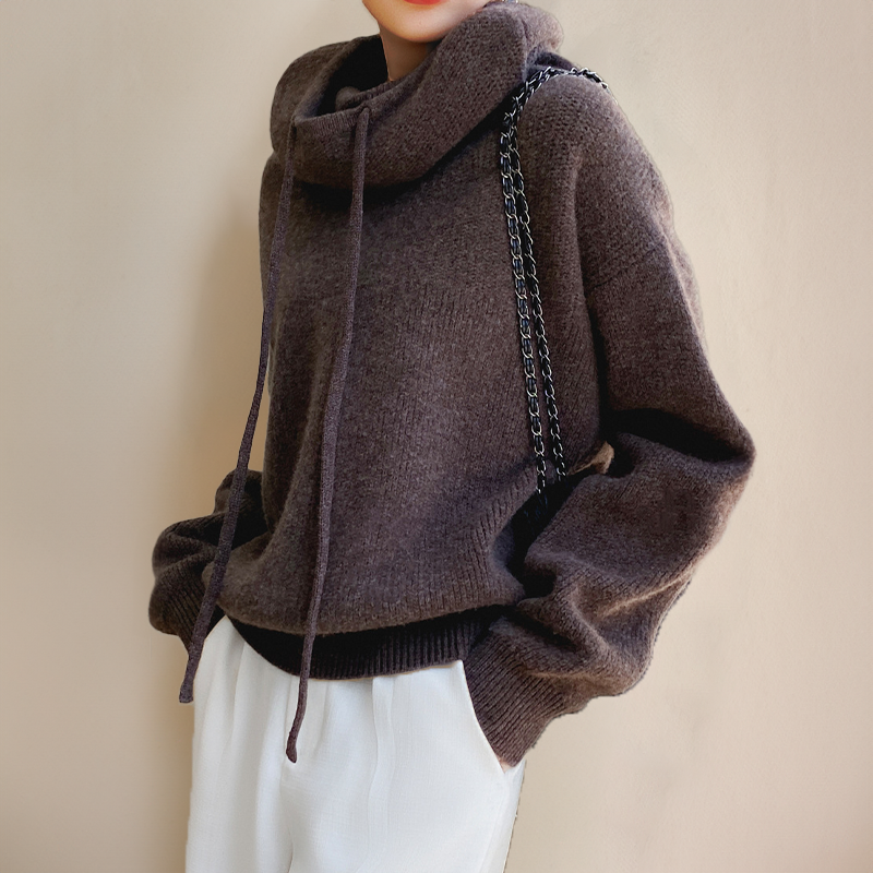 Charlotte - Elegant Merino Turtleneck