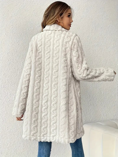 Léa - Cozy Faux Fur Coat