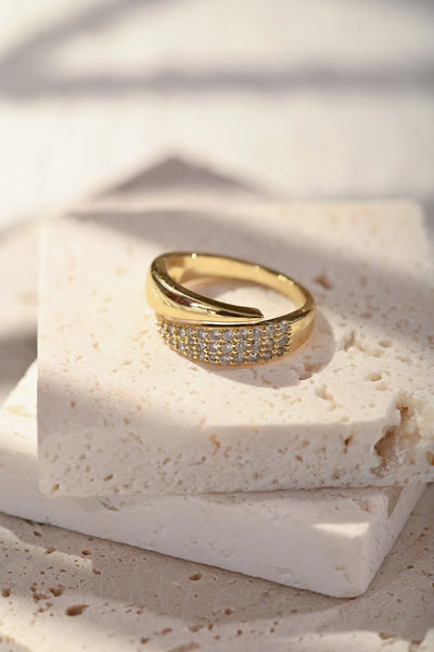Elegant Gold Ring with Sparkling Stones (Buy 1 Get 1 FREE)